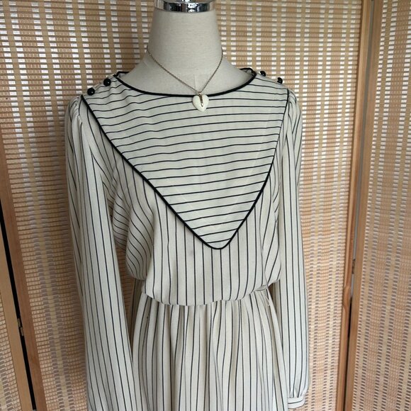 Vintage Cream Long-Sleeve Striped Dress With Black-Trimmed Collar - Picture 3 of 15
